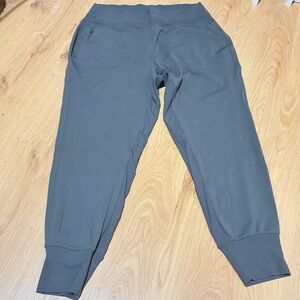 Athleta Women's Gray Jogger Pants Size L Knit Pull On Zip Pocket Elastic Waist